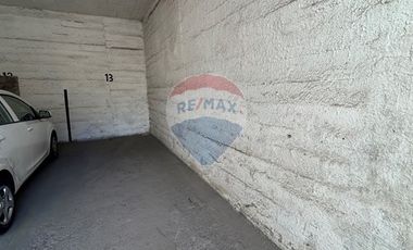 2 Estacionamientos en Mosqueto