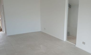 Casa en Arriendo en EXCELENTE CASA DE UN PISO EN CONDOMINIO LIMACHE.