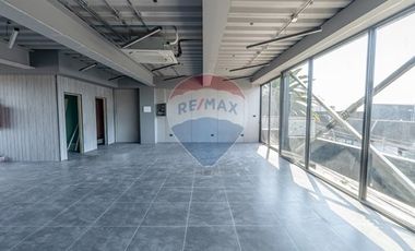Nuevo Edificio frente a Intermodal La Cisterna