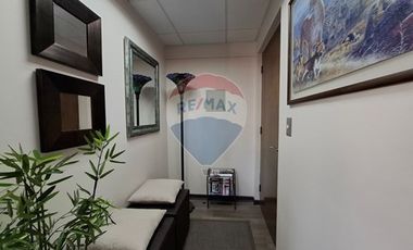 SE VENDE OFICINA, EDIFICIO CERO K