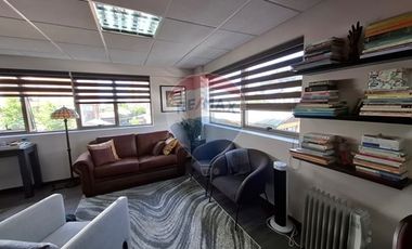 SE VENDE OFICINA, EDIFICIO CERO K