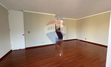 Oportunidad, luminosa casa Sta. Elena, Chicureo