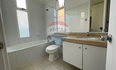 Oportunidad, luminosa casa Sta. Elena, Chicureo