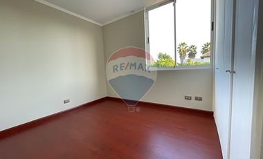 Oportunidad, luminosa casa Sta. Elena, Chicureo