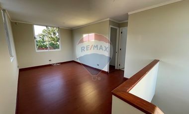 Oportunidad, luminosa casa Sta. Elena, Chicureo