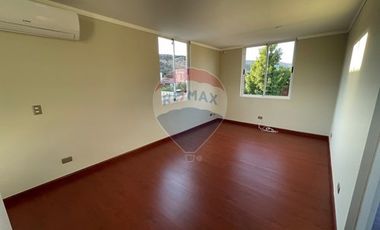 Oportunidad, luminosa casa Sta. Elena, Chicureo