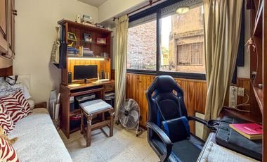 3 dormitorios al contrafrente en Pichincha