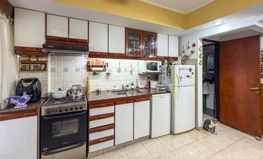 3 dormitorios al contrafrente en Pichincha