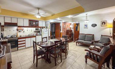 3 dormitorios al contrafrente en Pichincha