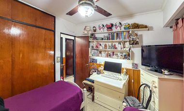 3 dormitorios al contrafrente en Pichincha