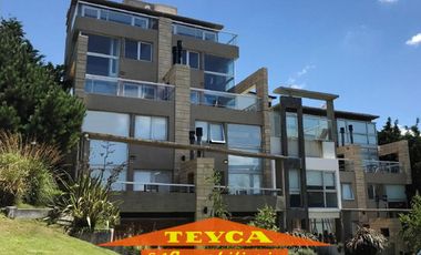 Departamento en duplex de 4 ambientes- Zona Sur Playa