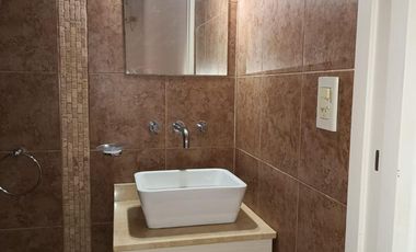 Departamento 2 ambientes en alquiler en Castelar Sur