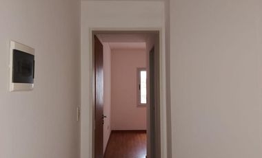 Departamento 2 ambientes en alquiler en Castelar Sur