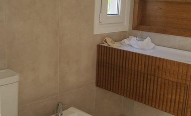 Casa en Alquiler en Las Cañitas Barrio Privado . 3 dormitorios. Amoblada