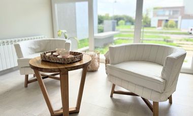 Casa en Alquiler en Las Cañitas Barrio Privado . 3 dormitorios. Amoblada