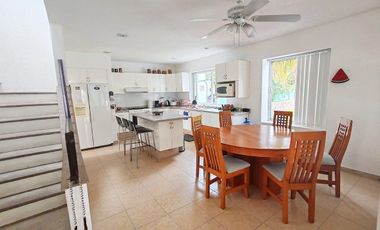 Venta de Residencia en Lomas de Cocoyoc