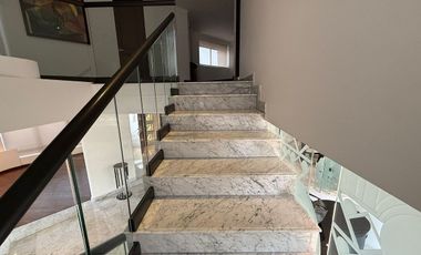 En Renta Magnifica Casa en Fraccionamiento Cerrado Jardines de la Montaña