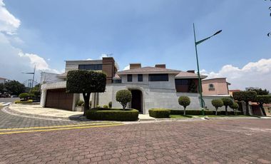 En Renta Magnifica Casa en Fraccionamiento Cerrado Jardines de la Montaña