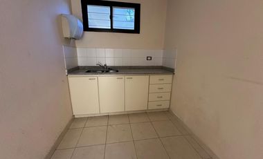 ALQUILER OFICINAS  240 M2  O DEPOSITO PRODUCTOS LIVIANOS  PREDIO INDUSTRIAL ESCOBAR KM 47,5