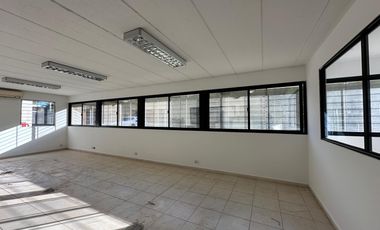 ALQUILER OFICINAS  240 M2  O DEPOSITO PRODUCTOS LIVIANOS  PREDIO INDUSTRIAL ESCOBAR KM 47,5