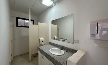 ALQUILER OFICINAS  240 M2  O DEPOSITO PRODUCTOS LIVIANOS  PREDIO INDUSTRIAL ESCOBAR KM 47,5