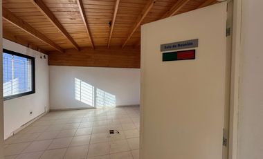 ALQUILER OFICINAS  240 M2  O DEPOSITO PRODUCTOS LIVIANOS  PREDIO INDUSTRIAL ESCOBAR KM 47,5