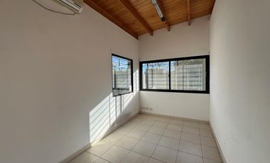 ALQUILER OFICINAS  240 M2  O DEPOSITO PRODUCTOS LIVIANOS  PREDIO INDUSTRIAL ESCOBAR KM 47,5
