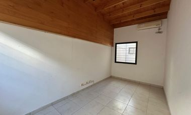 ALQUILER OFICINAS  240 M2  O DEPOSITO PRODUCTOS LIVIANOS  PREDIO INDUSTRIAL ESCOBAR KM 47,5