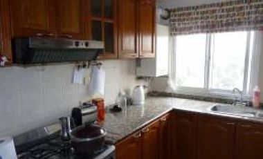 Amplisimo departamento en duplex con  espectacular vista al rio. Vigilancia