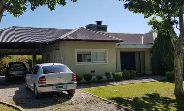 “HARAS DEL SUR” C.C.-Chalet-1 pta-300m golf-5amb.-Pil.-Sup. cub. 231m2-Sup. Terr. 1588m2