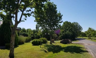 “HARAS DEL SUR” C.C.-Chalet-1 pta-300m golf-5amb.-Pil.-Sup. cub. 231m2-Sup. Terr. 1588m2