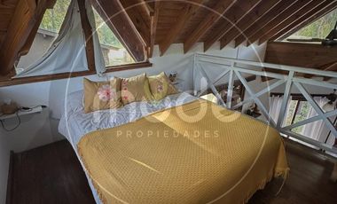 Chalet con cochera en Costa del Este - Calle Claveles e/ Pensamientos y Lilas al 1242