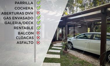 Chalet con cochera en Costa del Este - Calle Claveles e/ Pensamientos y Lilas al 1242