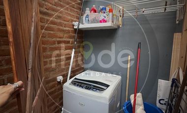 Chalet con cochera en Costa del Este - Calle Claveles e/ Pensamientos y Lilas al 1242