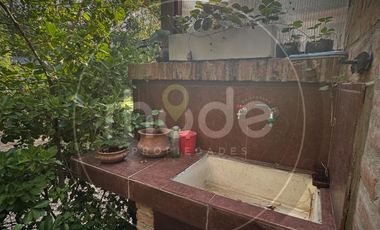 Chalet con cochera en Costa del Este - Calle Claveles e/ Pensamientos y Lilas al 1242