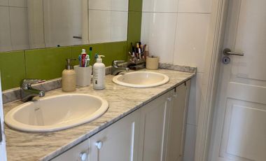 Casa de 4 Dormitorios en Alquiler en Santa María de los Olivos