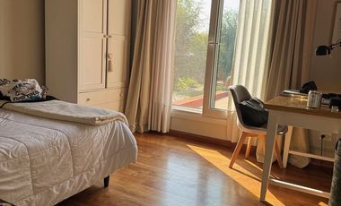 Casa de 4 Dormitorios en Alquiler en Santa María de los Olivos