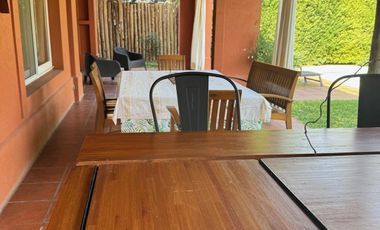 Casa de 4 Dormitorios en Alquiler en Santa María de los Olivos