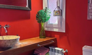 Casa de 4 Dormitorios en Alquiler en Santa María de los Olivos