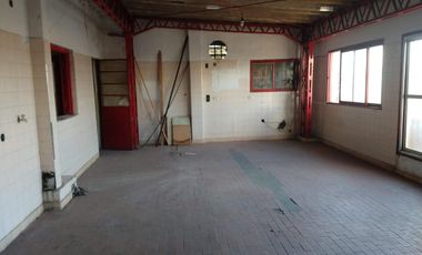 VENTA–Av.Ader 1100-Edif.comercial-2ptas-apto uso Com./Prof/Vvda.-Sup.375m2-Terr. 303m2