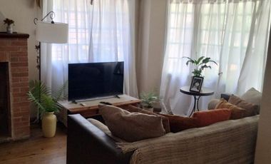 Casa en venta en Burzaco con pileta