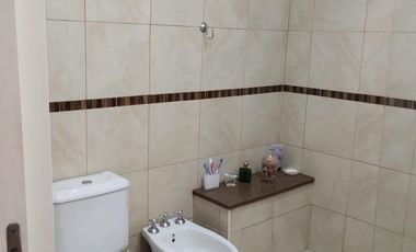 Casa en venta en Burzaco con pileta