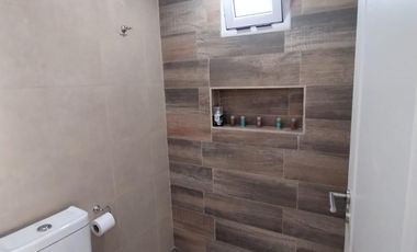 Casa en venta en Burzaco con pileta