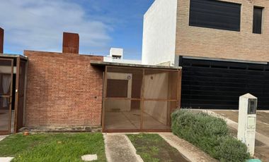 Casa en alquiler, dos dormitorios, Docta