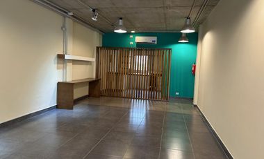 VENTA LOCAL 64 M2  