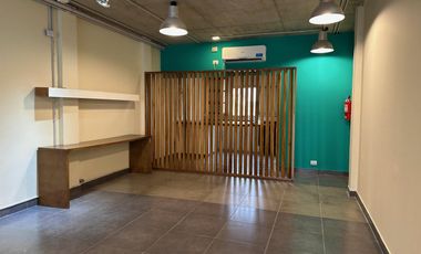 VENTA LOCAL 64 M2  