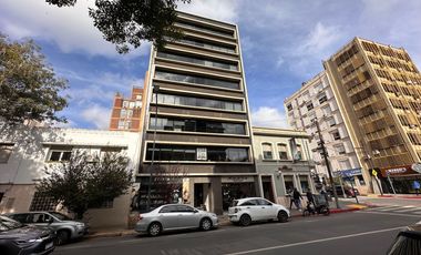 Oficina en Venta en Barrio Centro - frente a Tribunales  -  47 m2