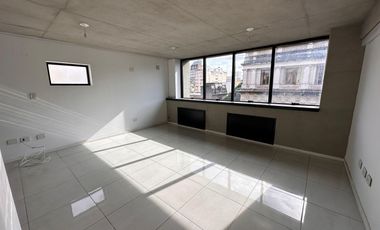 Oficina en Venta en Barrio Centro - frente a Tribunales  -  47 m2