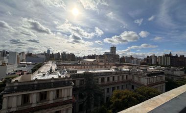 Oficina en Venta en Barrio Centro - frente a Tribunales  -  47 m2