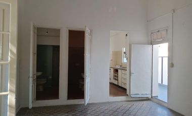 Departamento en  Planta alta versátil y cómoda